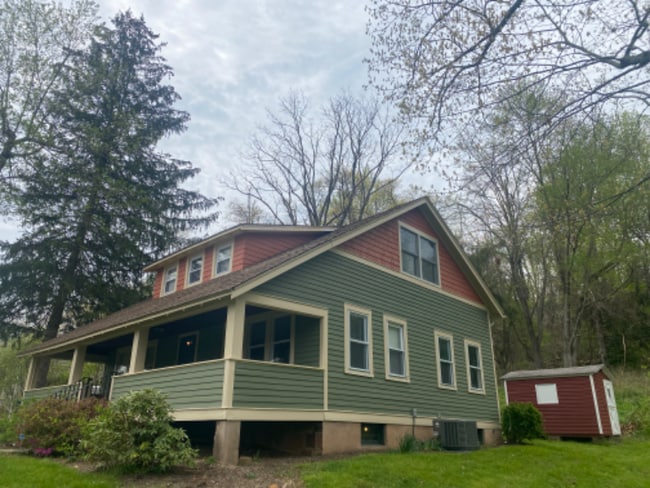 Photo - 137 Mountain Ave