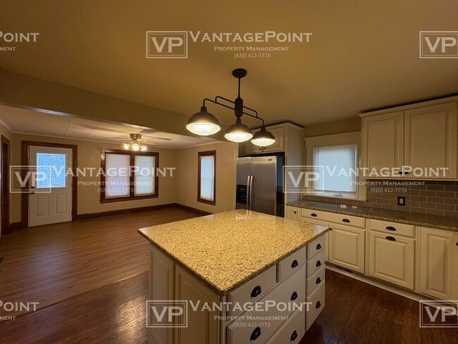 Photo - 264 Modoc St