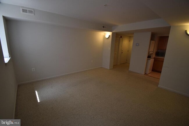 Building Photo - 2627 Adams Mill Rd NW Unit T2 Rental