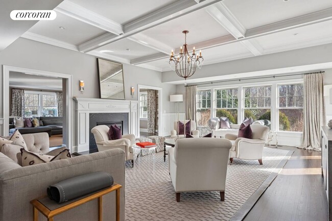 Photo - 3368 Noyack Rd