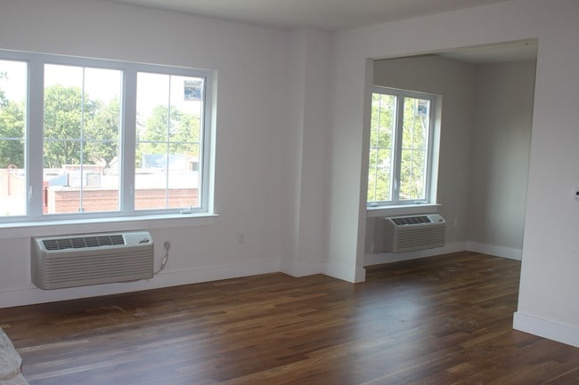 Photo - The Bromley at 44 Main