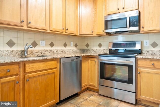 Photo - 1640 Westwind Way
