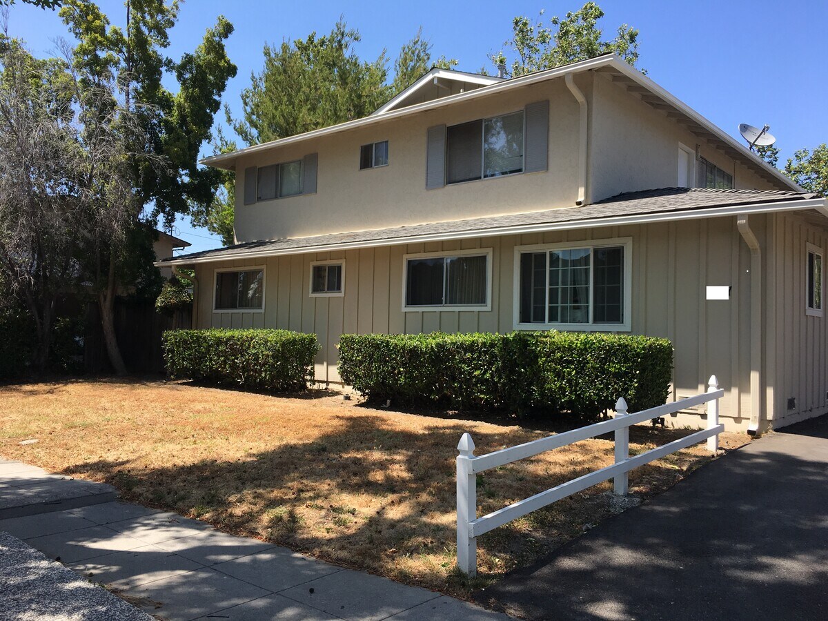 Photo - 1271 Coronado Dr Townhome