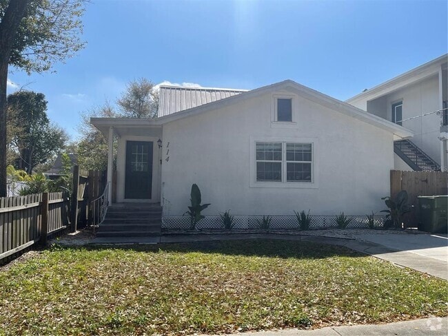 Building Photo - 114 W Amelia Ave Rental