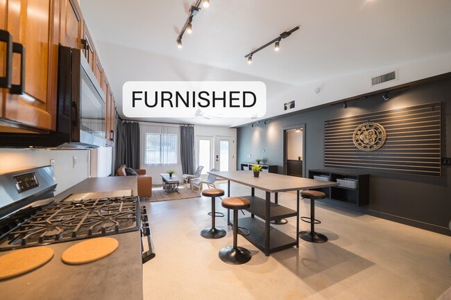 Building Photo - Wilson Place 102