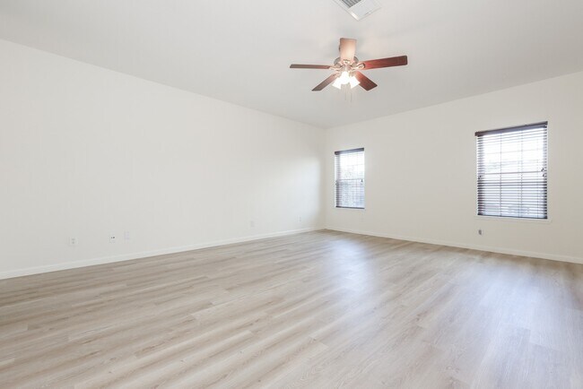 Photo - 17441 Red Oak Dr Unit 7441