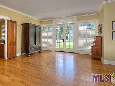 Photo - 225 LSU Avenue