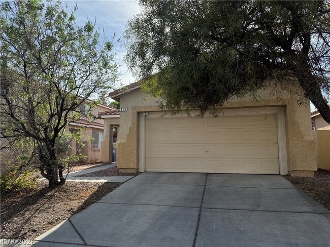 Building Photo - 313 Lilac Arbor St