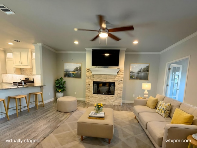 Photo - Modern 3-Bedroom Home with Office in The Greenways