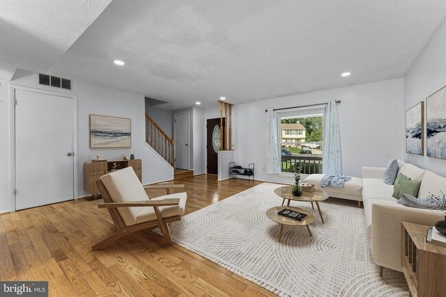 Photo - 8561 Skipjack Pl