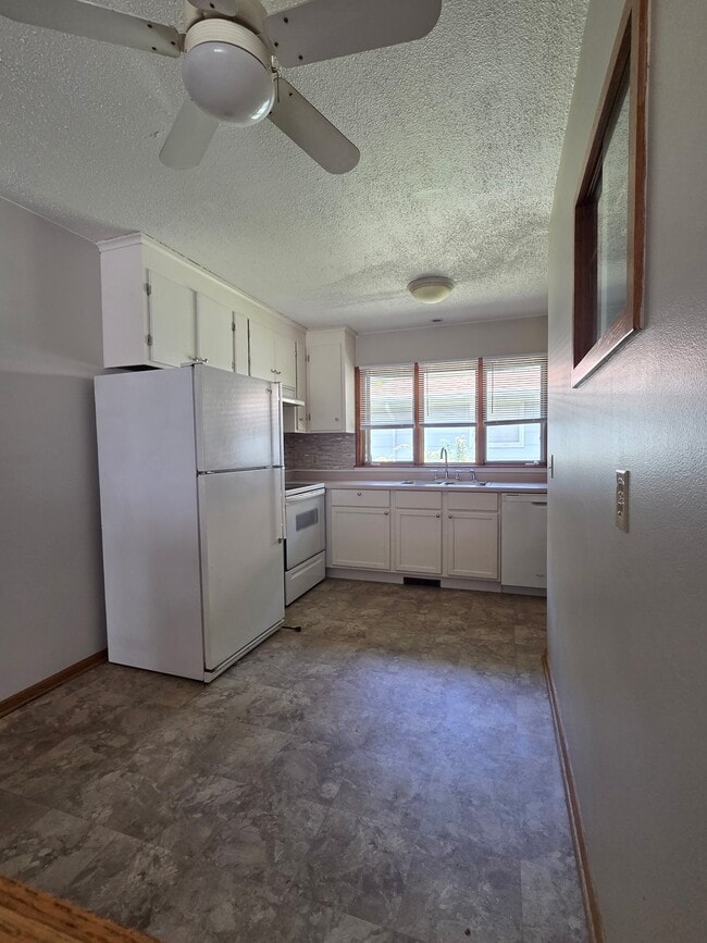 Photo - 401 46th Ave NE Unidad 401 46th Ave NE
