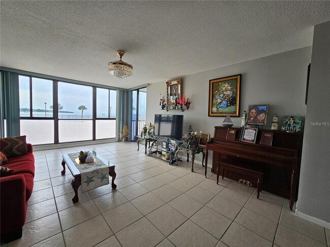 Photo - 7100 Sunshine Skyway Ln S Unidad 205