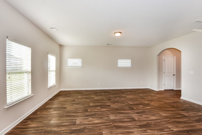 Photo - 316 Beacon Field Rd