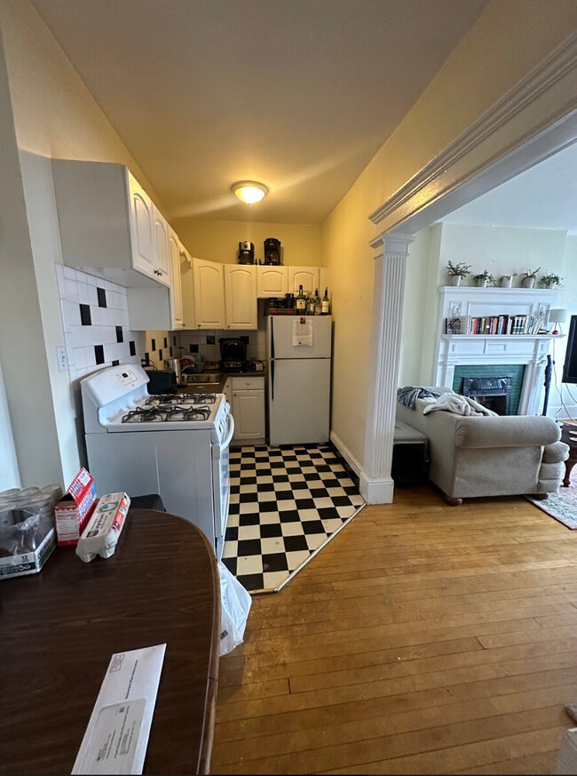 Photo - 223 Harvard Ave Unit 9