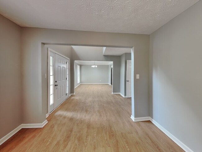 Photo - 942 Shadow Ridge Trail