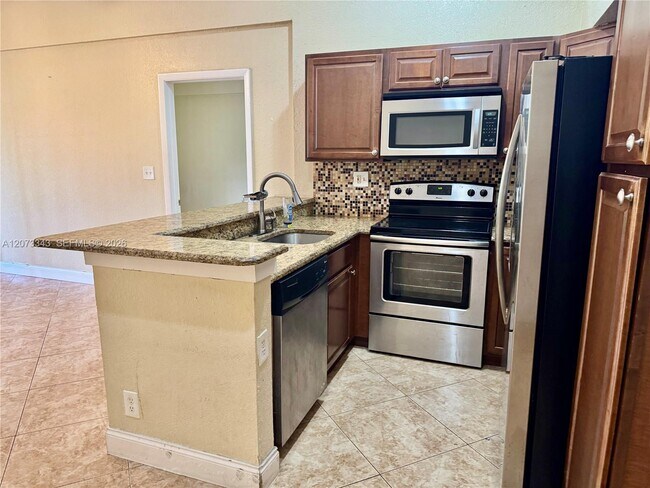 Photo - 621 Lyons Rd Unit 9205