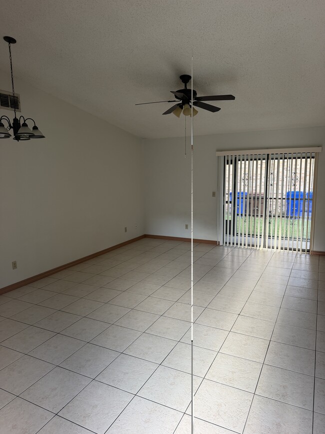 Photo - 1871 Foxhall Cir Unit Foxhall