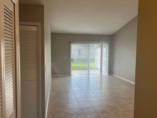 Photo - 2/2 Villa at Osceola Parkway! Available Now!