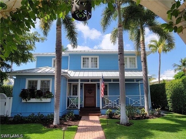 Building Photo - 287 11th Ave S