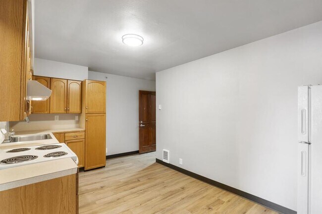 Photo - 403 1/2 Garfield St S-19 Unidad 19