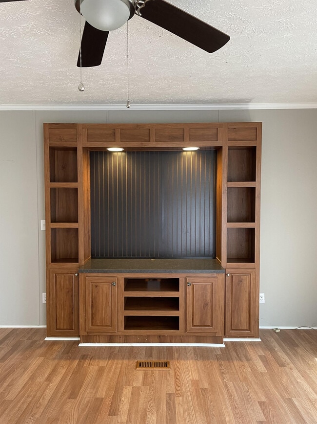 Photo - 2719 Addison Dr