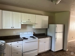 Building Photo - 36 5th St N Rental