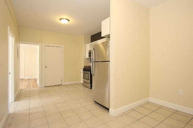 Photo - 114 Everett St