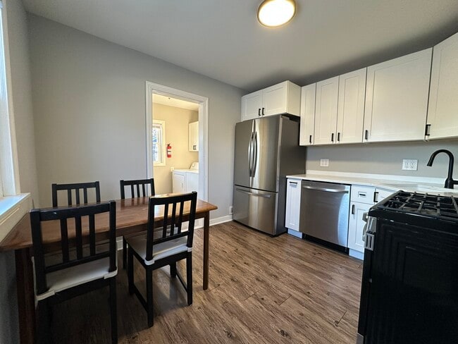 Photo - 15020 Ridgeway Ave