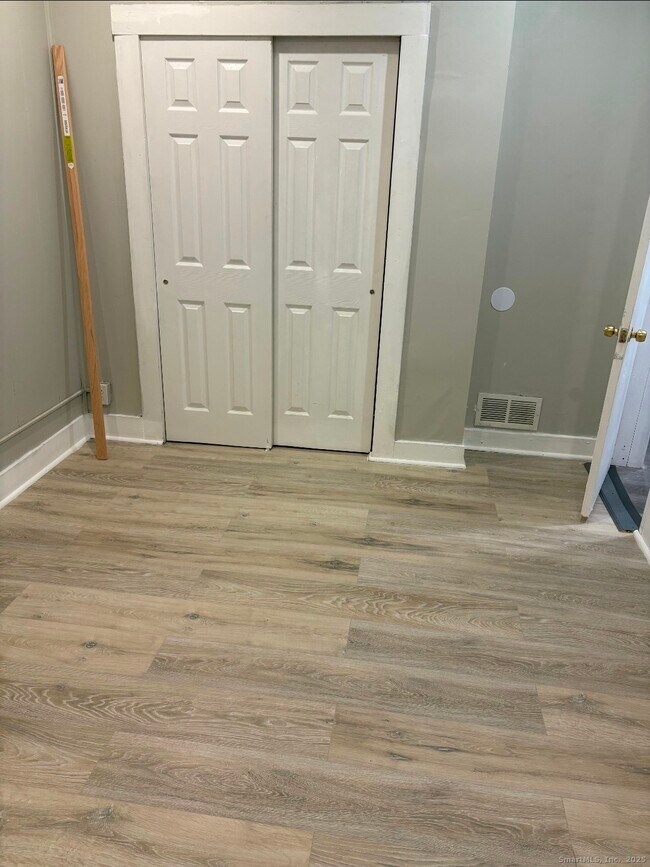 Photo - 190 Howard Ave Unit 1