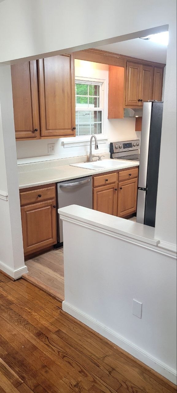 Photo - 412 Pagebrook Dr