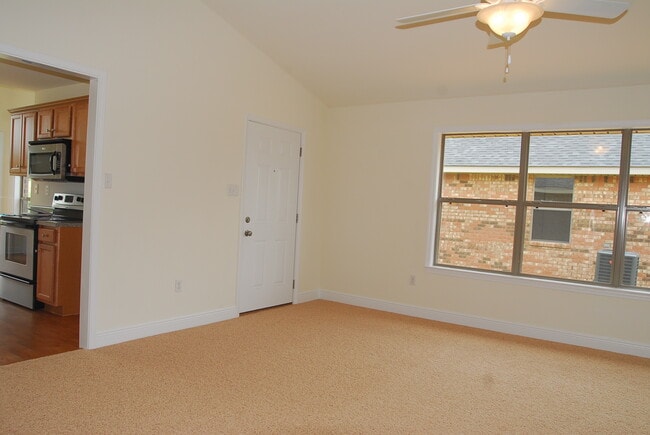 Photo - 17977 Restoration Cir