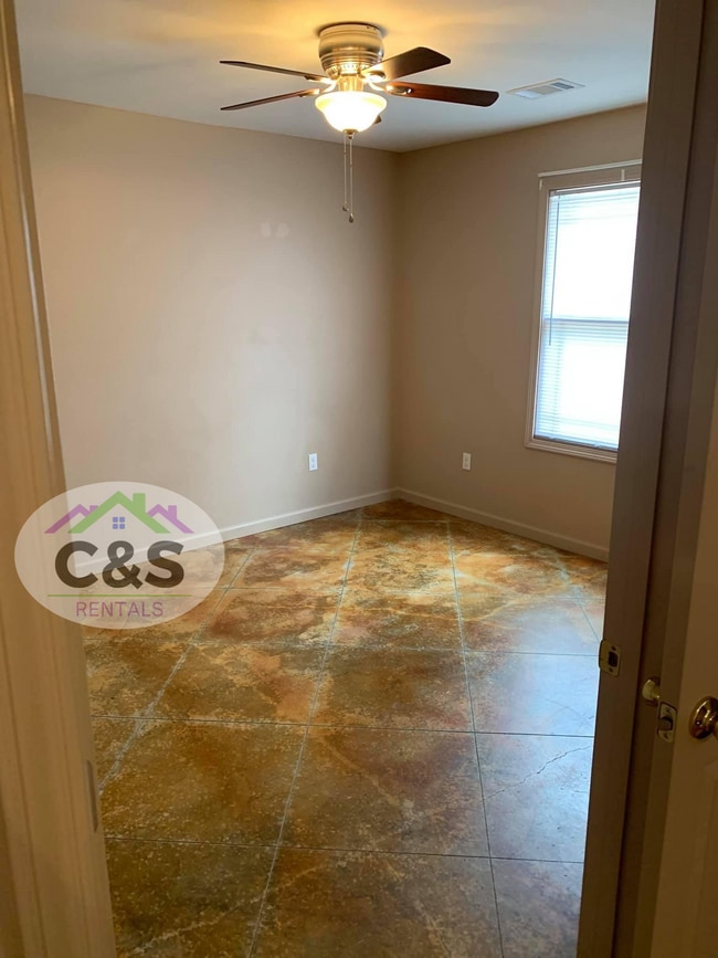 Photo - 2161 Smothers Rd