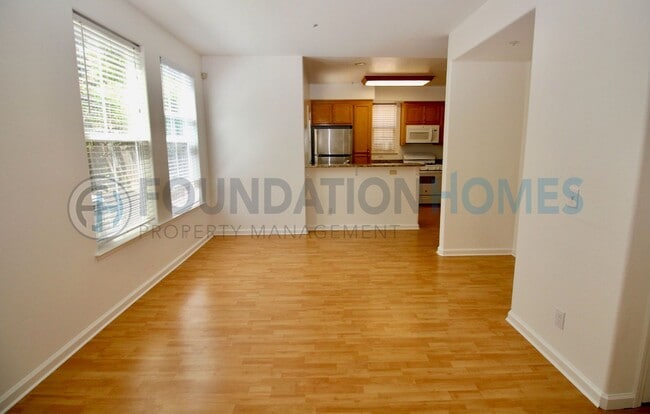 Photo - Great Layout, Newer Hamilton Condo - A/C - FOUNDATION -