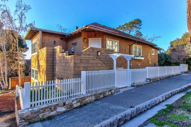 Building Photo - 3761-3761 Monte Verde St Rental