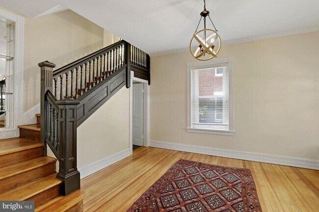 Photo - 206 Rockwell Terrace