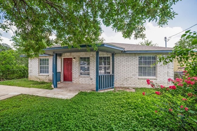 Photo - CHARMING HOME IN LOMA TERRACE