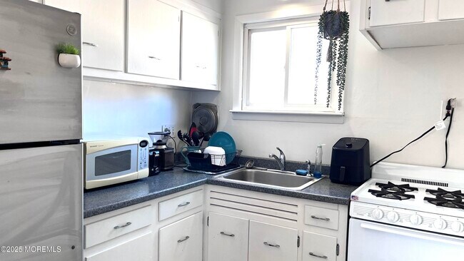 Photo - 35 Sternberger Ave Unit K