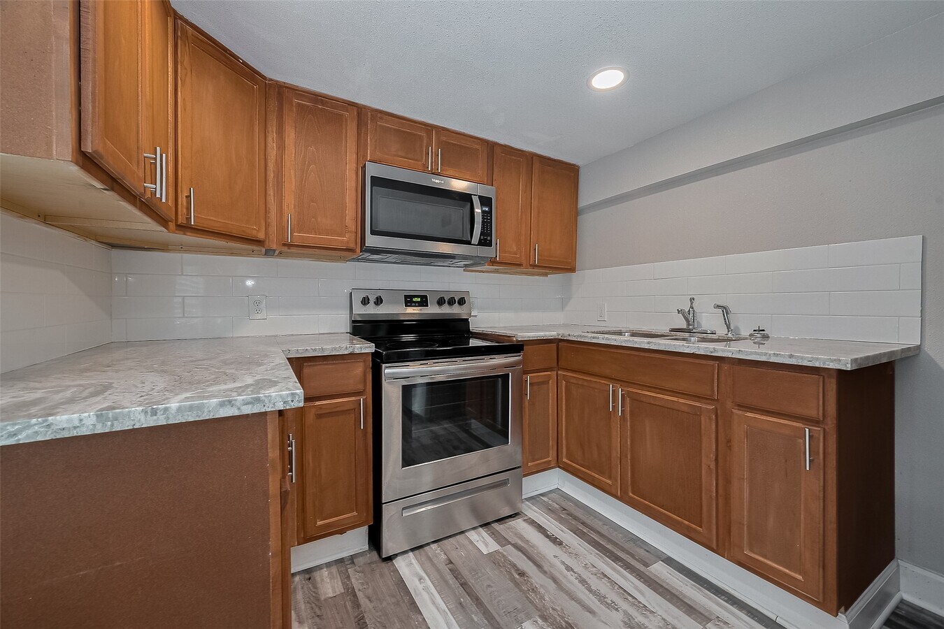 Photo - 1511 Scharpe St Unit 4