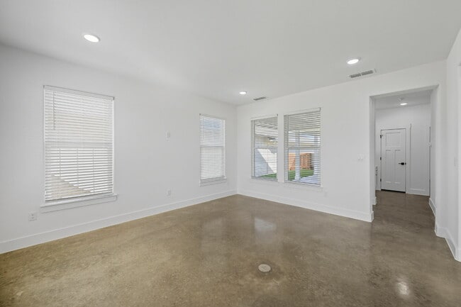 Photo - Brand New Custom 3 bedroom home in Granbury!