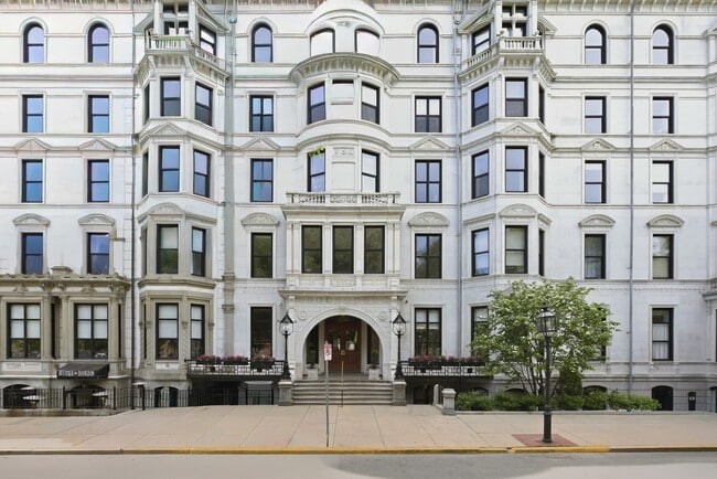 Building Photo - 160 Commonwealth Avenue Unit 520