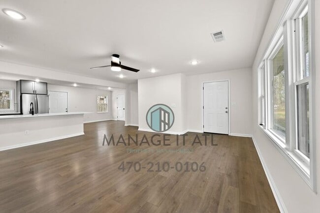 Photo - FULLY remodeled 4-bedroom, 2-bathroom house in Gainesville!