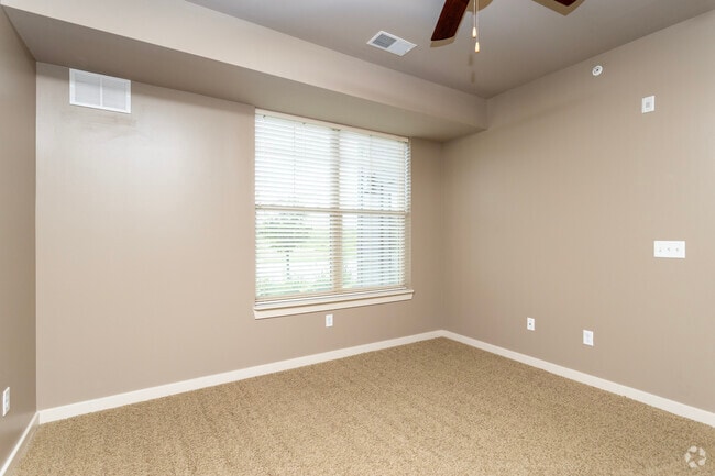1BR, 1BA - Goldenrod 2