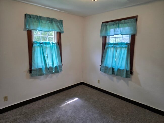 Photo - 106 Lowry St