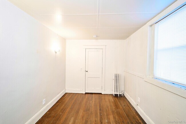 Photo - 10 Railroad Ave Unit 4