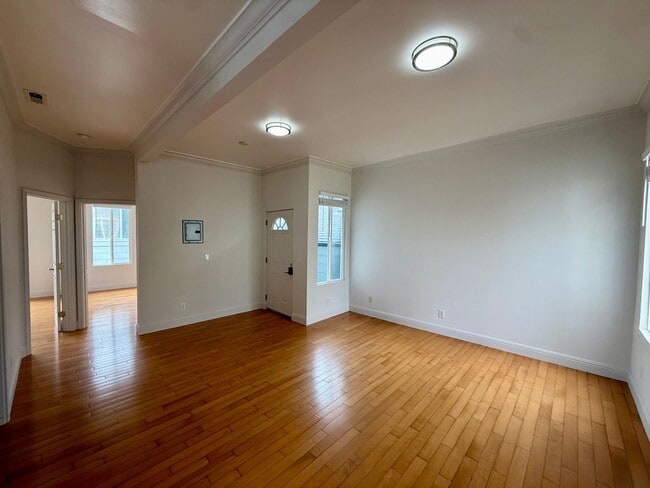 Photo - 2068 McAllister St Unit 2068