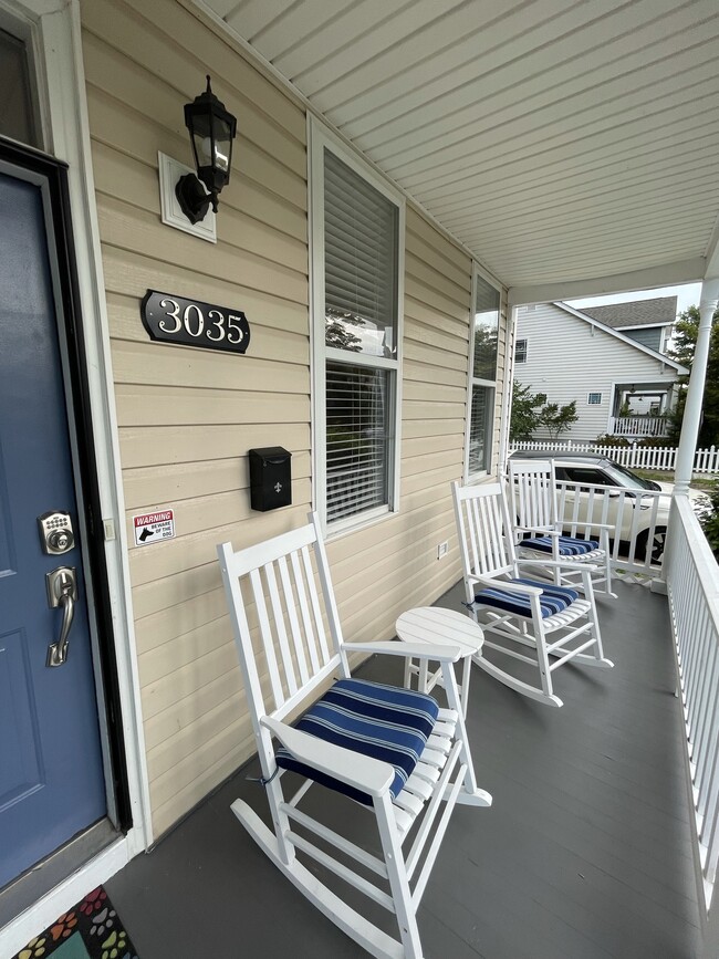 Photo - 3035 Grayland Ave