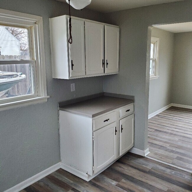 Photo - 2BDRM HOUSE FOR RENT