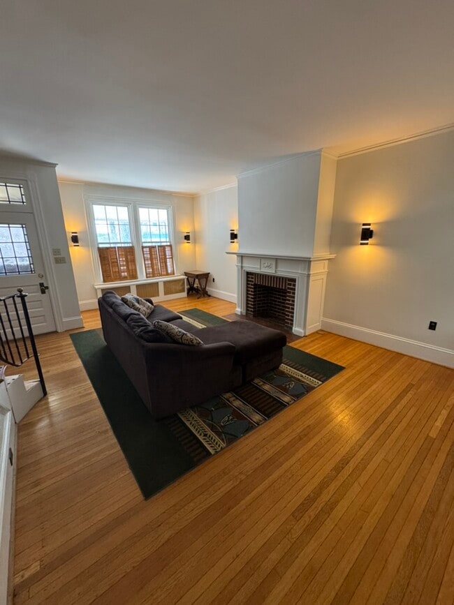 Photo - 126 College Ave