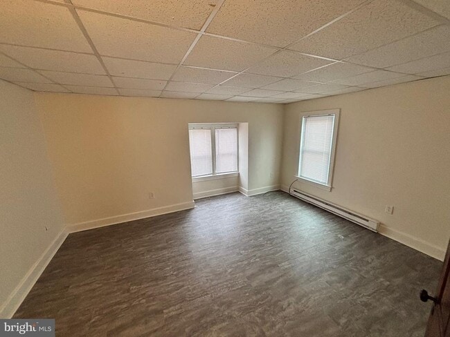 Photo - 1157 E King St