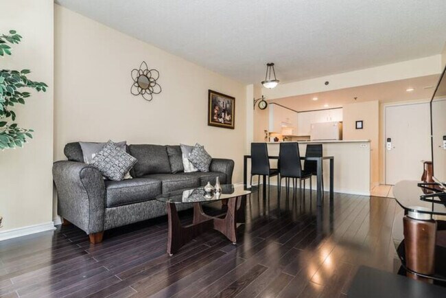 Photo - 1255 Rue De Bullion Unit ID1261832P